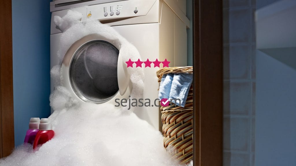 Menggunakan Mesin Cuci