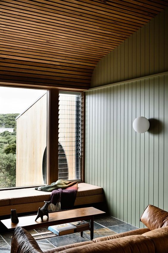 rumah dengan interior kayu modern