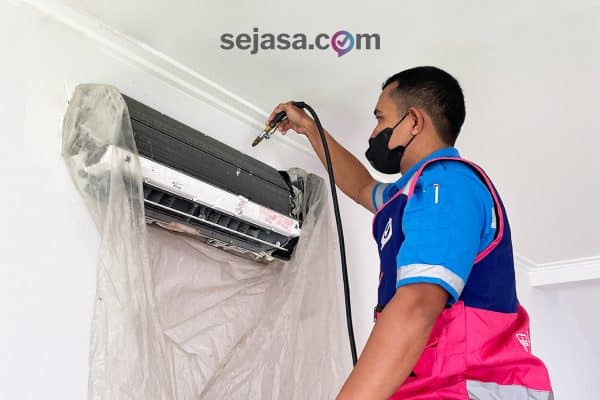Harga Cuci AC Inverter Serta Tips Praktis Perawatannya